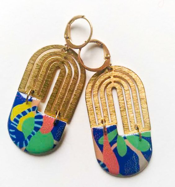 Boucles d'oreilles avec motifs